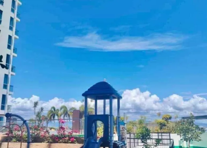 Mactan Newtown Township Staycation With Pool Access アパート